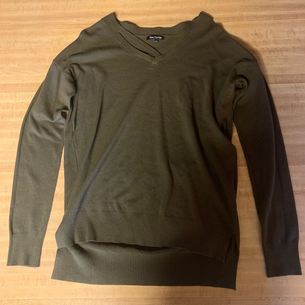 Green cross-neck sweater, never worn